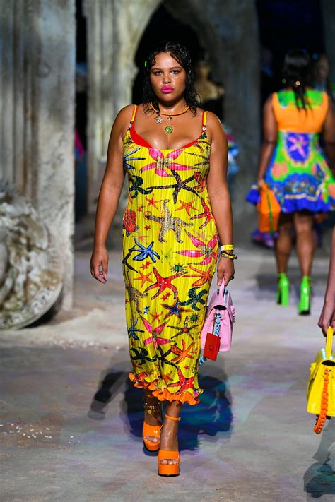 versace plus size model|versace supermodels.